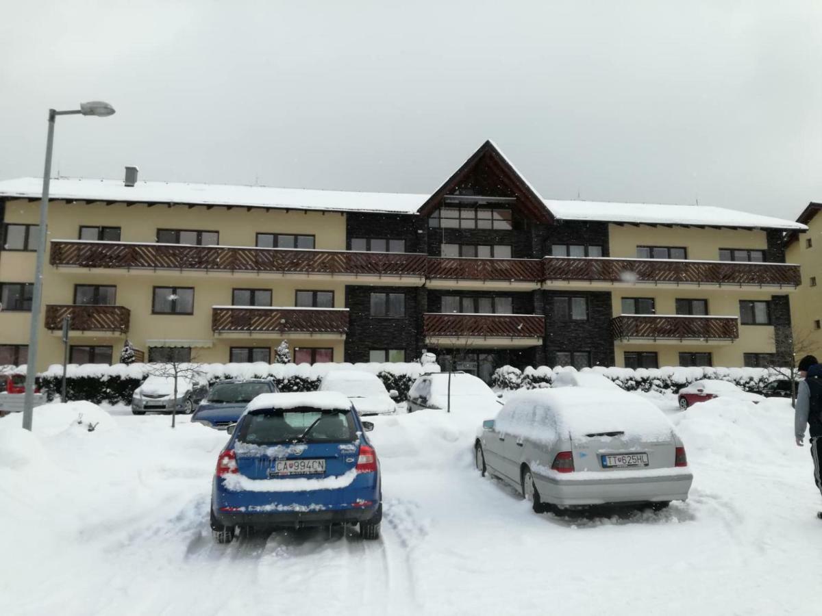 Apartman S Terasou Oszczadnica Zewnętrze zdjęcie